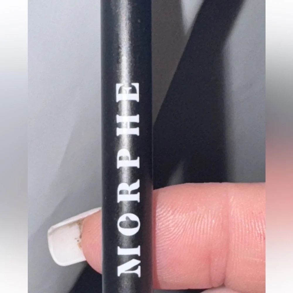 Morphe Color Pencil in the shade Jemma (Rose Bronze).